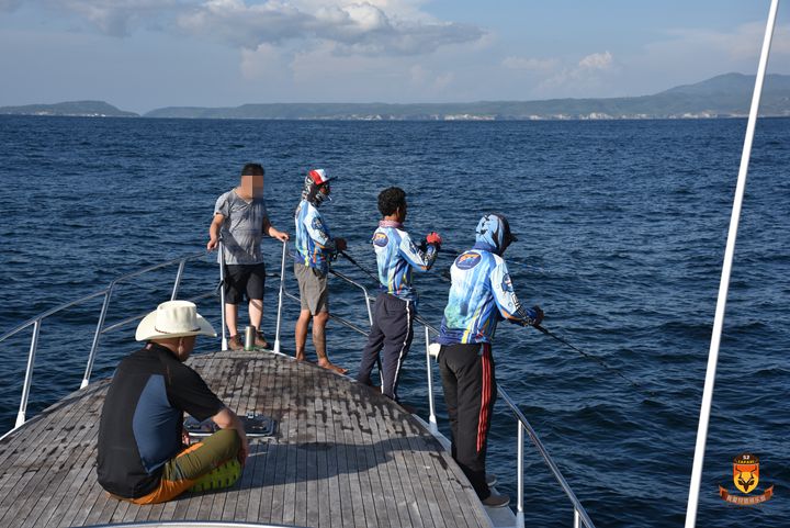 巴厘岛游艇船海钓